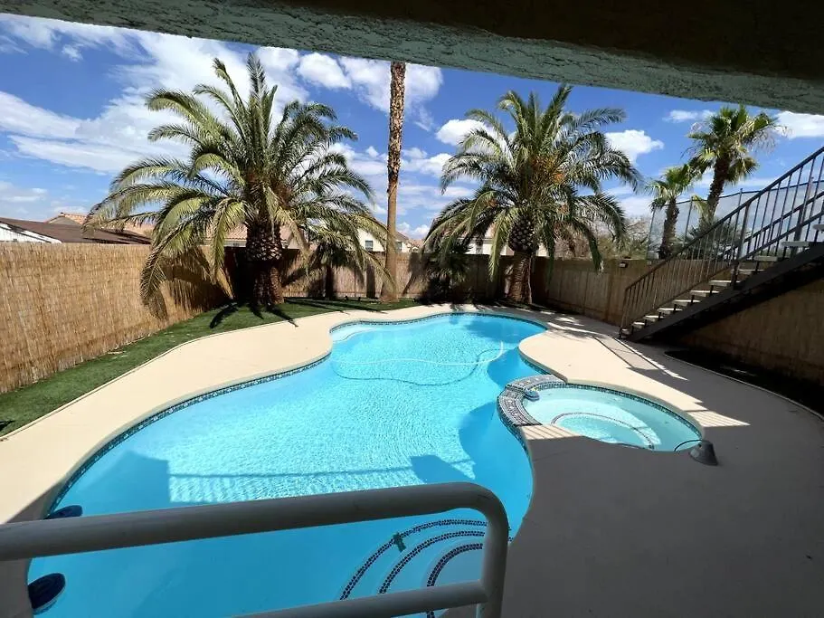 Caramelize Life With A Stay At Carmel Shores 3D Las Vegas 0*,